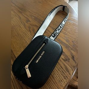 Michael Kors Belt bag